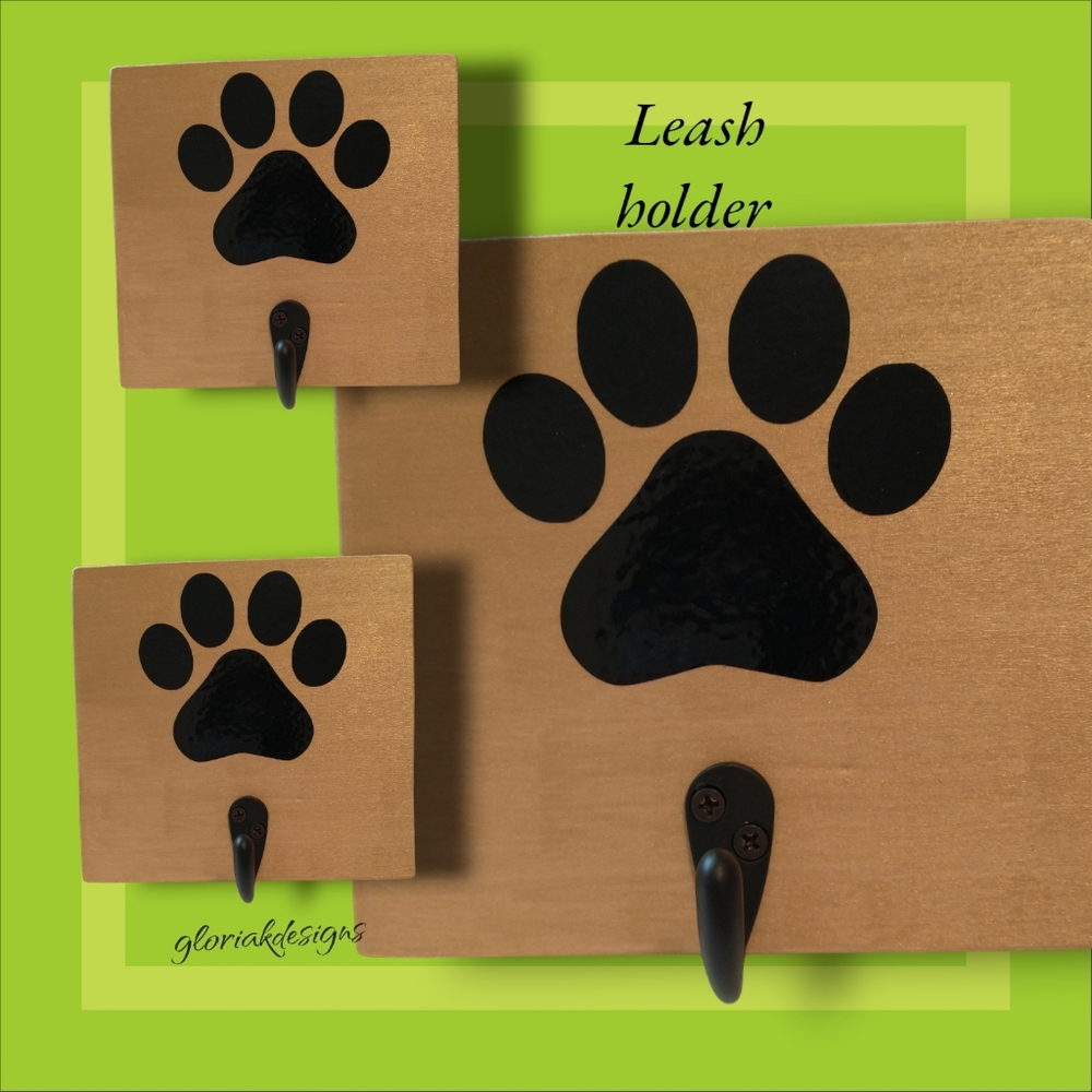 Dog leash holder wooden black paws hand crafted 5.5 X 6